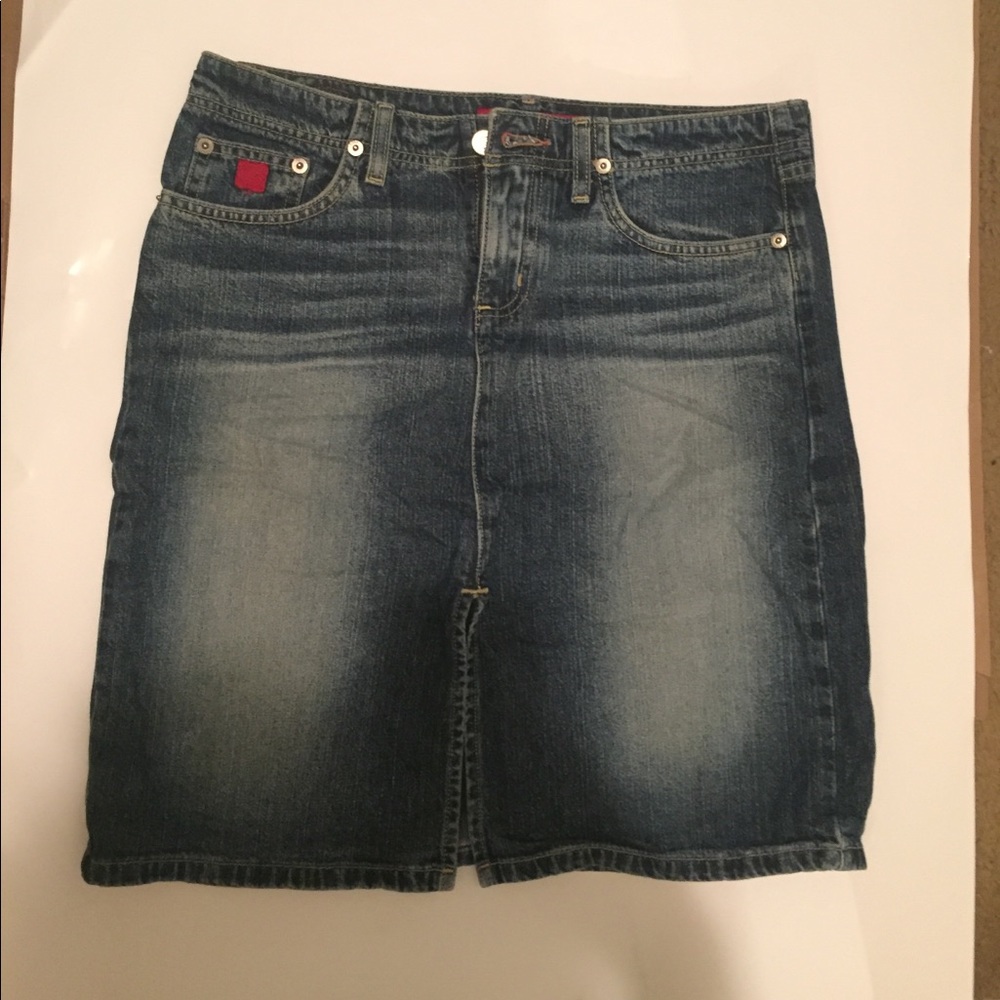 Knee length skirt